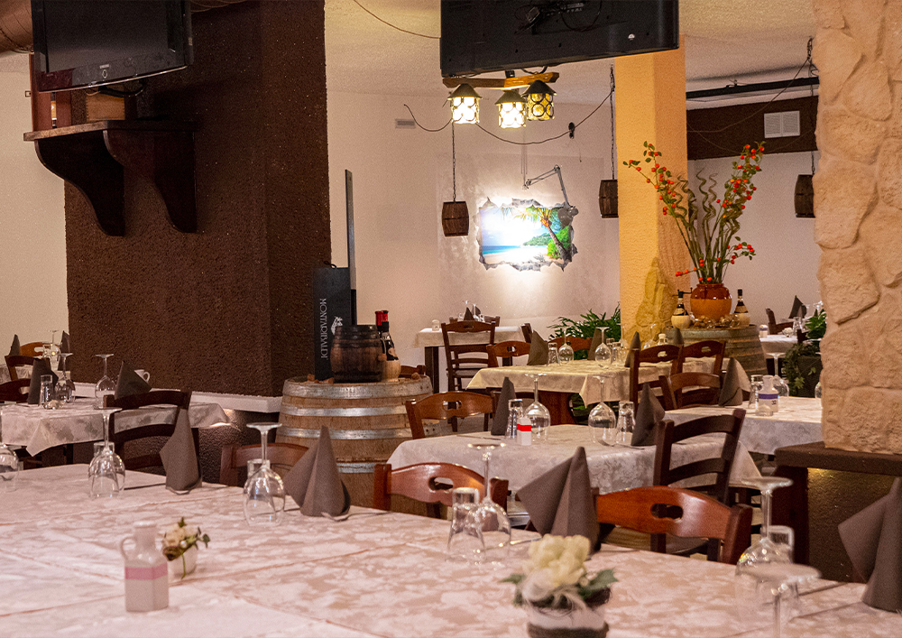 Sala del ristorante – La Vecchia Cantina Varese